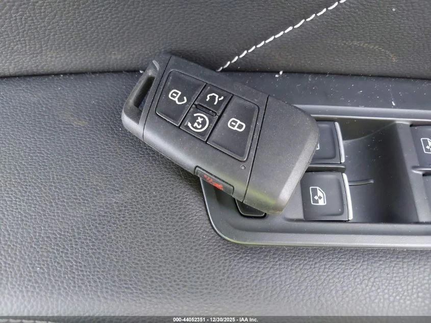 VW Tiguan 2l Volkswagen 2.0T Se/2.0T Wolfsburg Edition | Mobile.bg � ����������� 11