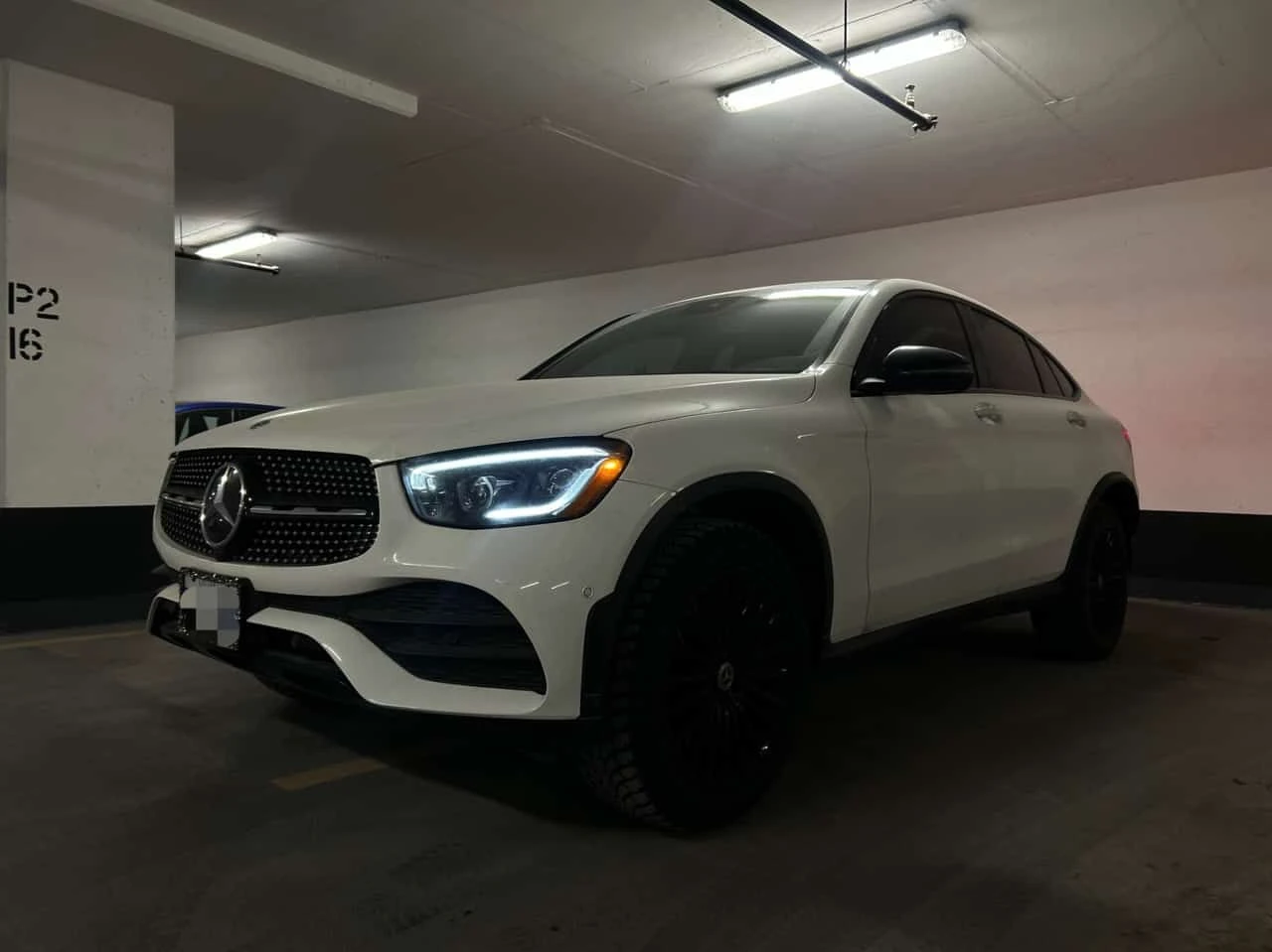Mercedes-Benz GLC 300 COUPE/CARFAX/PANO/360 CAM/AMBIENT | Auto.bg — изображение 1