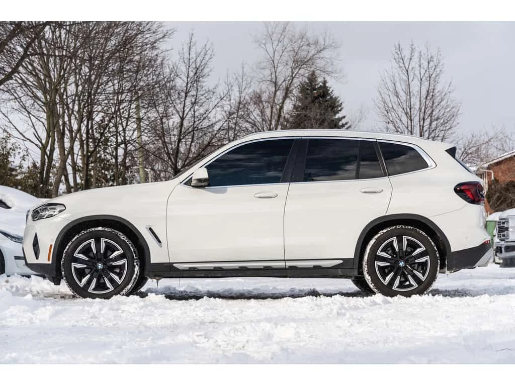 BMW X3 * xDrive30i| Clean Carfax| Navi| PanoRoof| 360Came, снимка 3 - Автомобили и джипове - 54057883