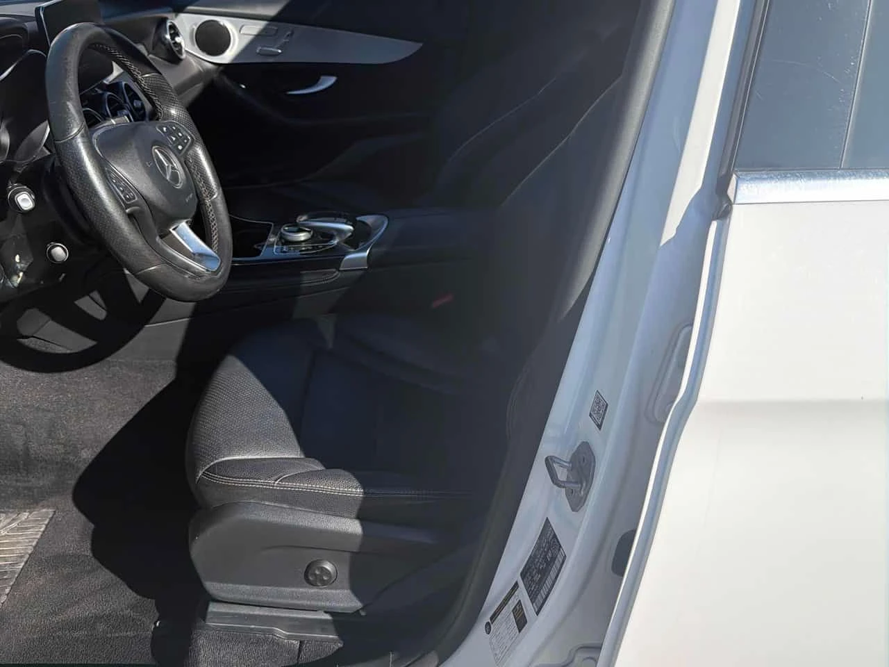 Mercedes-Benz GLC 300 4MATIC/ПАНОРАМА/ПОДГРЕВИ, снимка 7 - Автомобили и джипове - 54360640