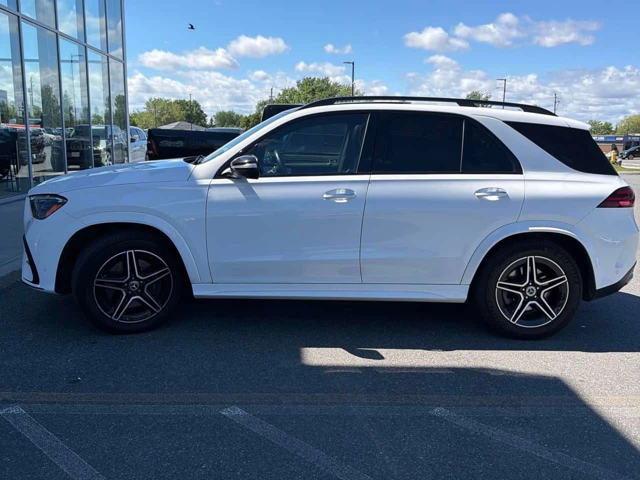 Mercedes-Benz GLE 450 ОБДУХВАНЕ/ПАНОРАМА/BURMESTER/360 КАМЕРИ, снимка 3 - Автомобили и джипове - 54887883