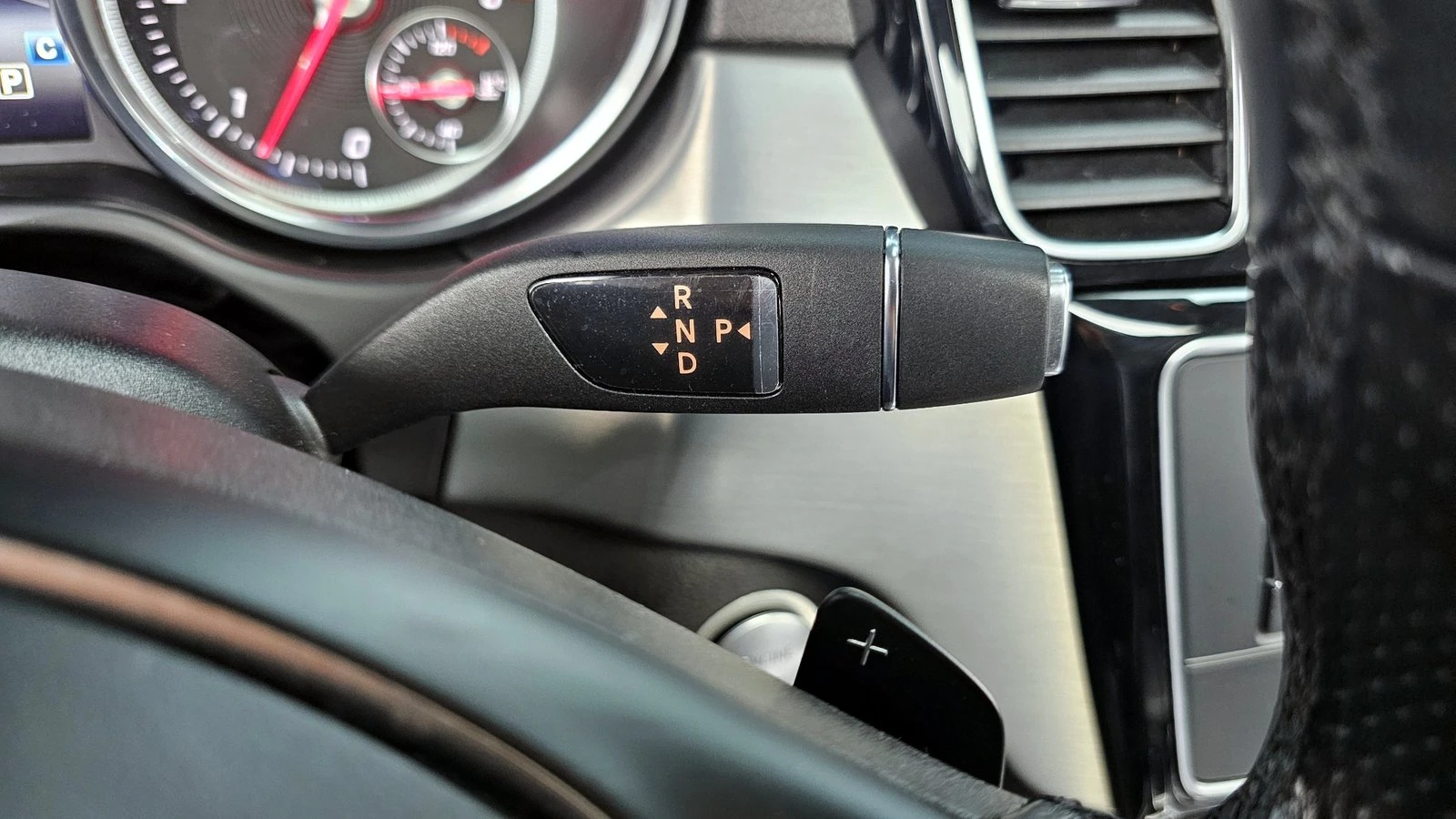 Mercedes-Benz GLE 350 ЛЮК* KEYLESS* ЕЛ. БАГАЖНИК* КРАЙНА ЦЕНА, снимка 9 - Автомобили и джипове - 55302337
