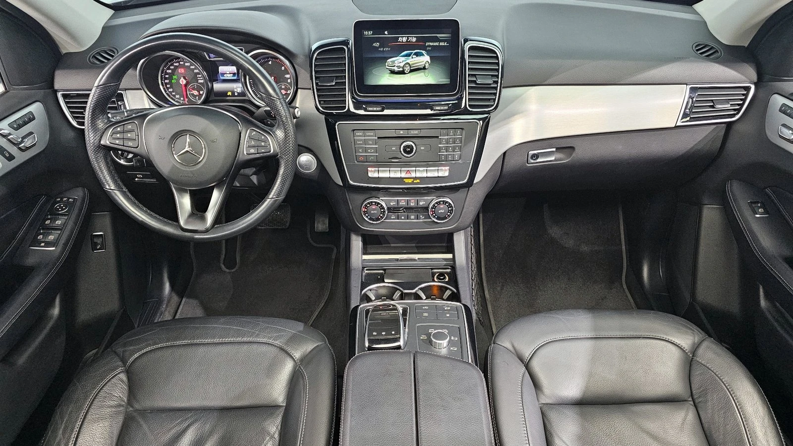 Mercedes-Benz GLE 350 ЛЮК* KEYLESS* ЕЛ. БАГАЖНИК* КРАЙНА ЦЕНА, снимка 7 - Автомобили и джипове - 55302337
