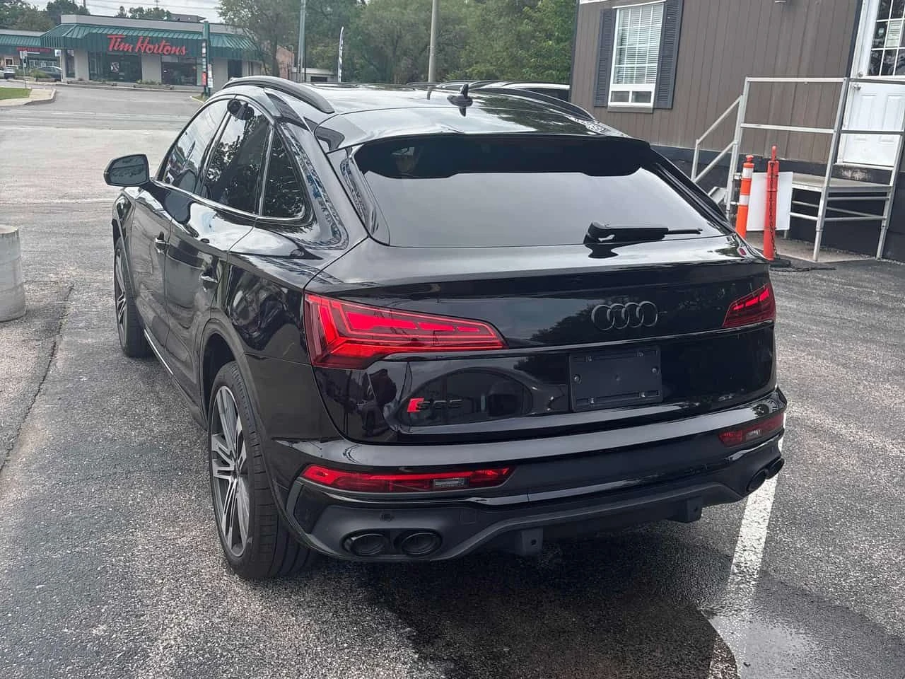 Audi SQ5 * Technik * ЛИЦЕНЗИРАН ДИЛЪР * CARFAX, снимка 4 - Автомобили и джипове - 55593225