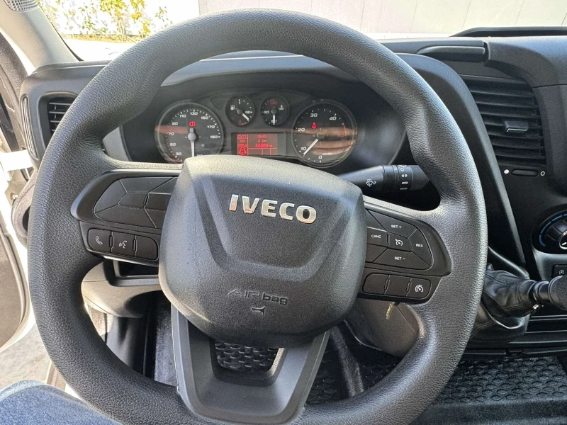 Iveco Daily Нови Гуми 47000 км 35S14, снимка 9 - Бусове и автобуси - 50725697