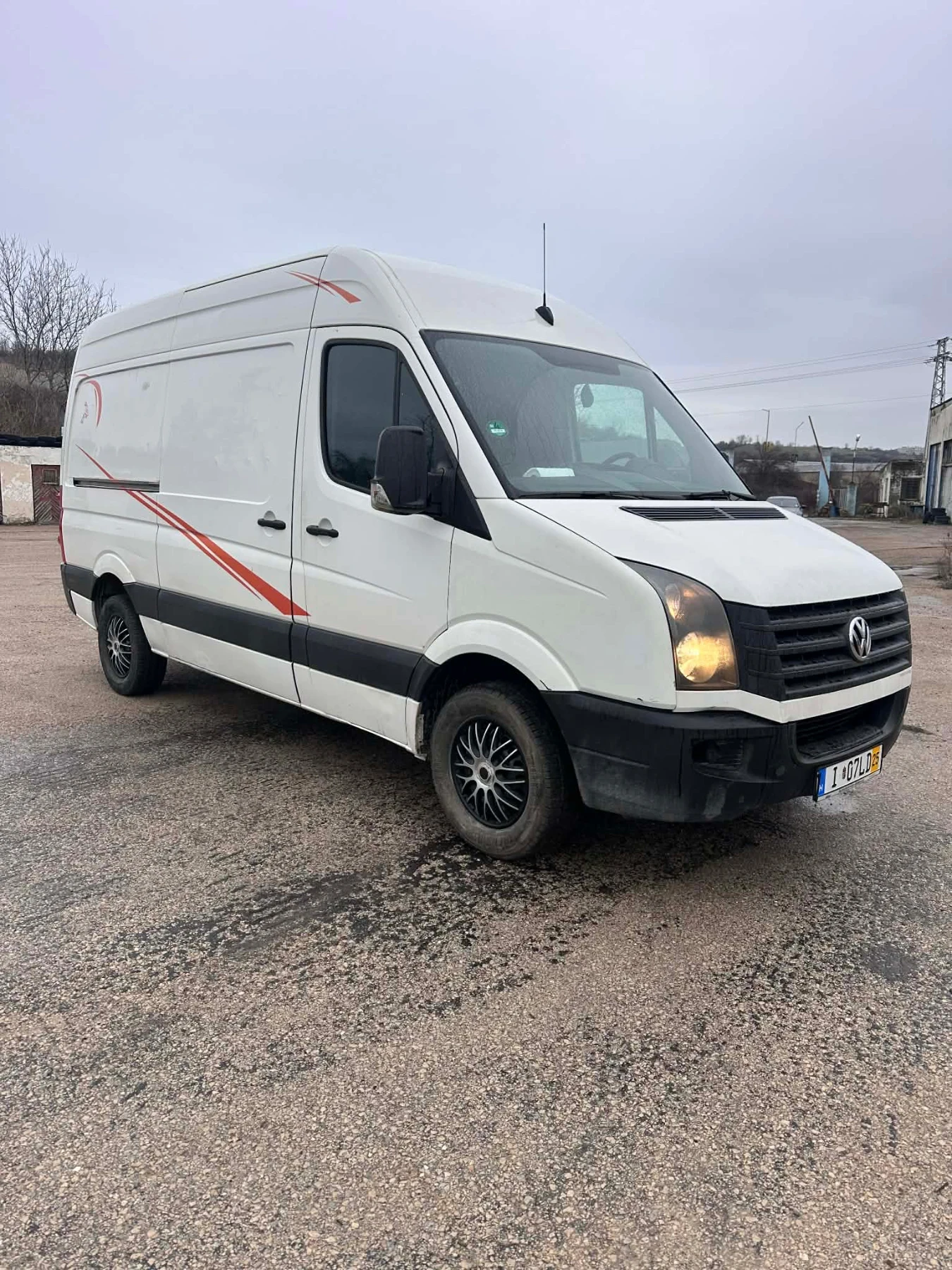 VW Crafter 2.0 tdi клима, снимка 3 - Бусове и автобуси - 53848798