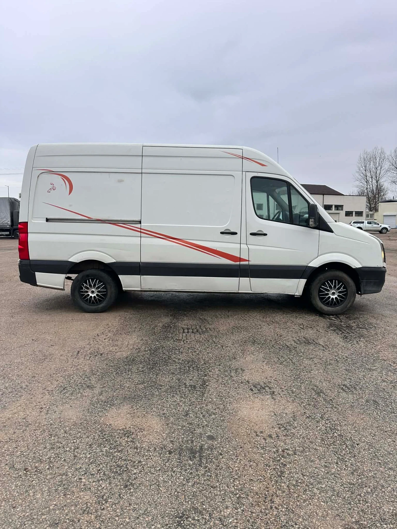 VW Crafter 2.0 tdi клима, снимка 8 - Бусове и автобуси - 53848798