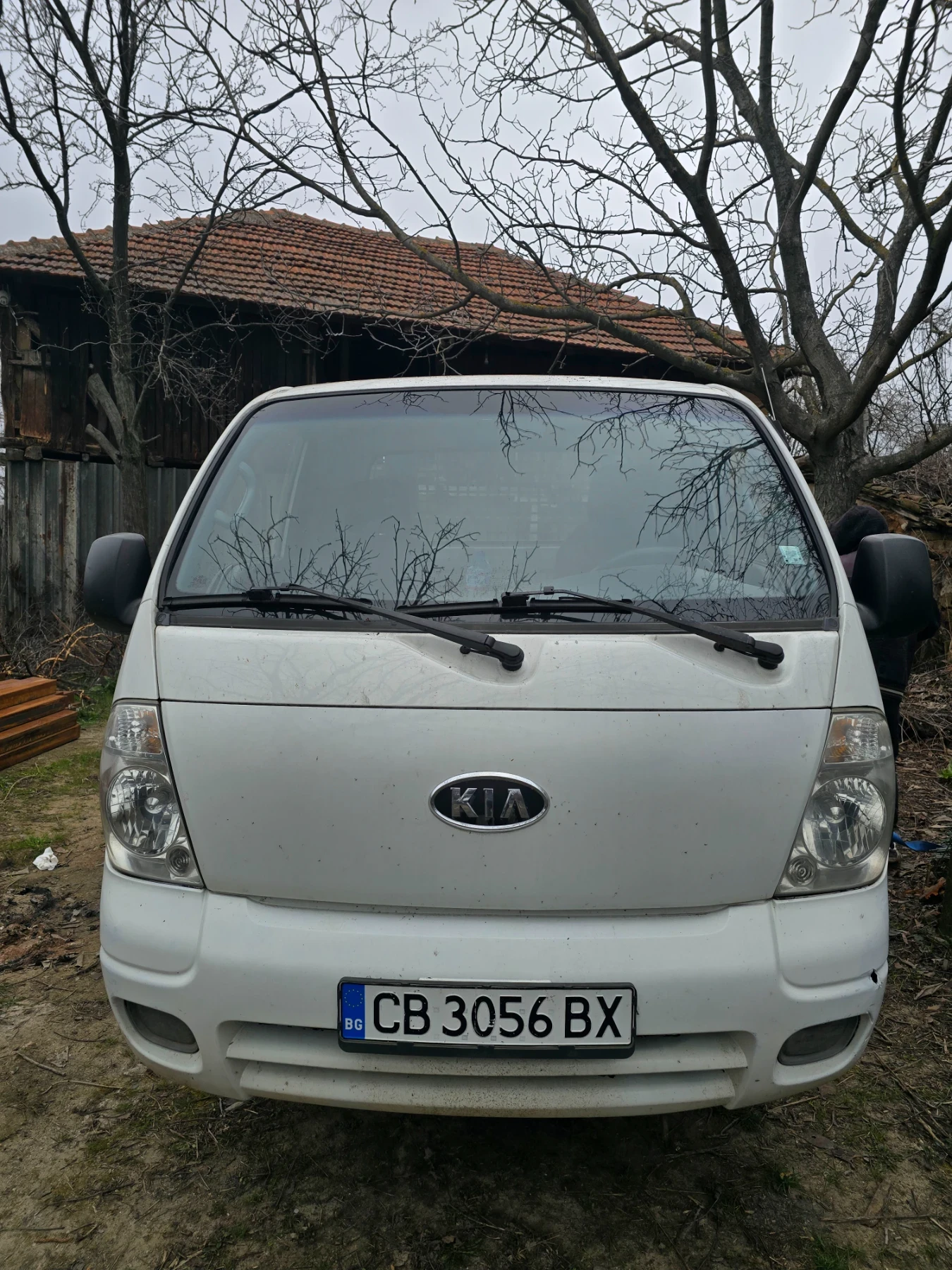Kia Besta 2.5