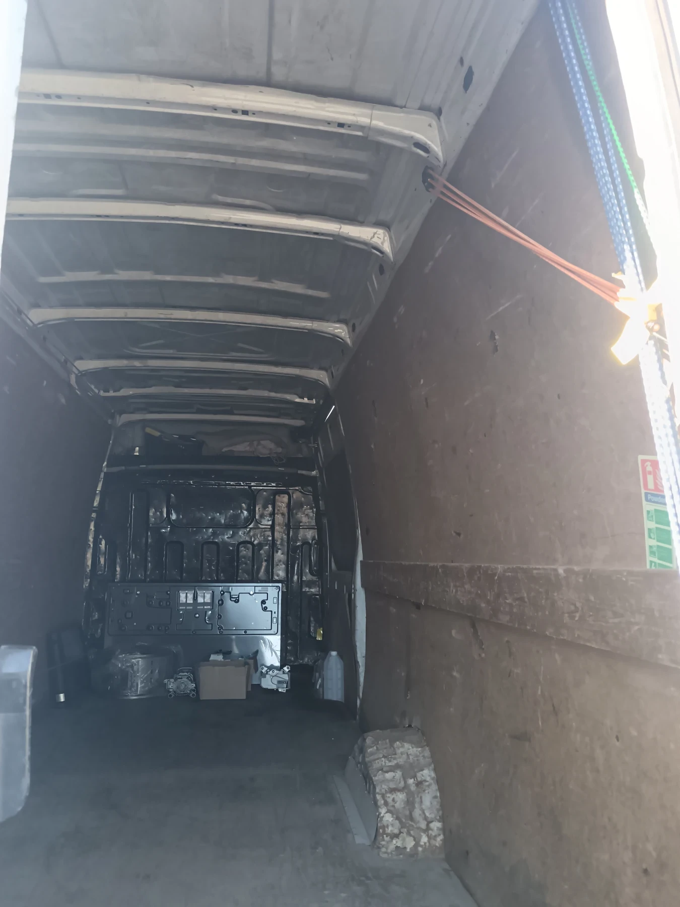 Iveco Daily 35S14 , снимка 3 - Бусове и автобуси - 54637774