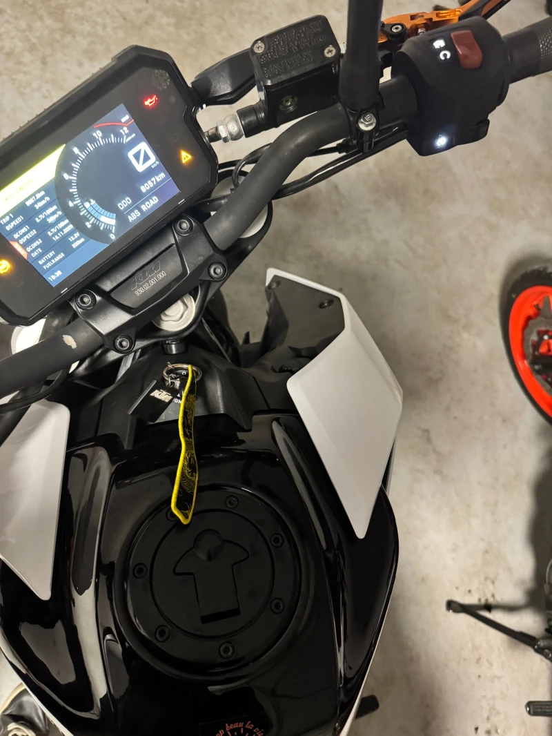 Ktm Duke A1 KTM Duke 125, снимка 14 - Мотоциклети и мототехника - 52416423