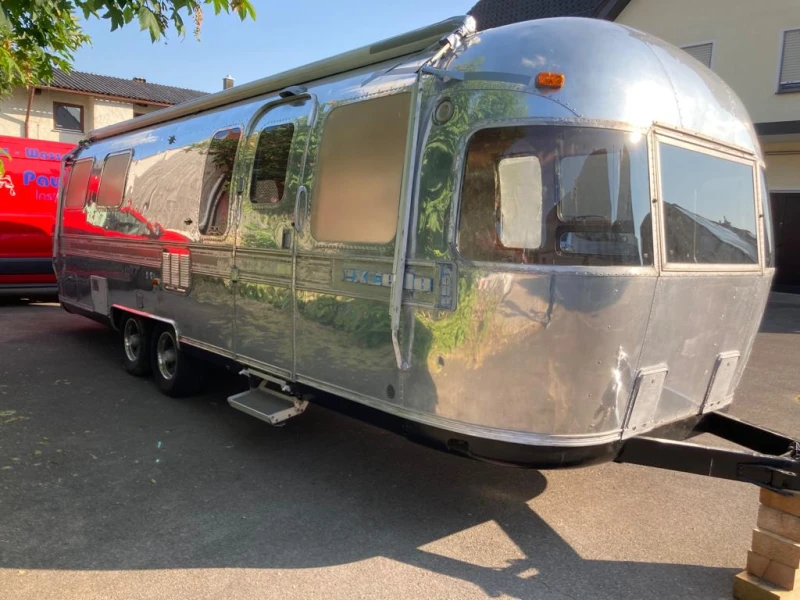 Каравана Други Airstream Excella 1000, снимка 7 - Каравани и кемпери - 52500302
