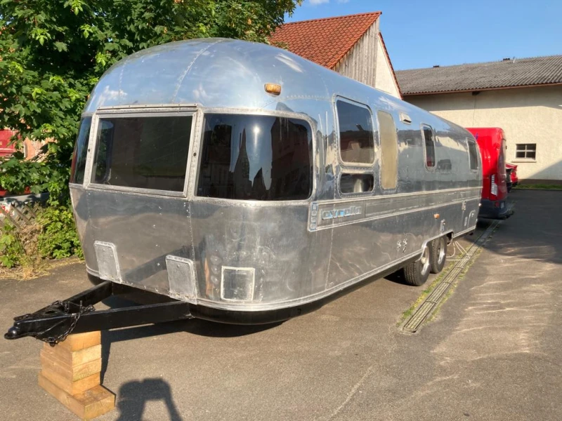 Каравана Други Airstream Excella 1000, снимка 3 - Каравани и кемпери - 52500302
