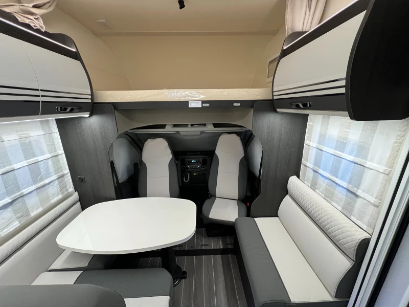 Кемпер ROLLER TEAM Kronos 290 M АВТОМАТИК, снимка 8 - Каравани и кемпери - 52590365