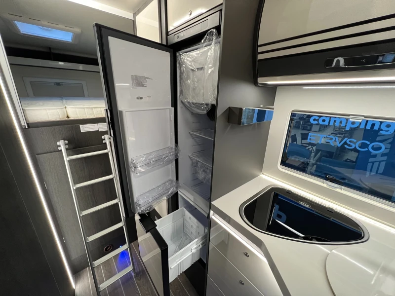 Кемпер ROLLER TEAM Kronos 290 M АВТОМАТИК, снимка 13 - Каравани и кемпери - 52590365