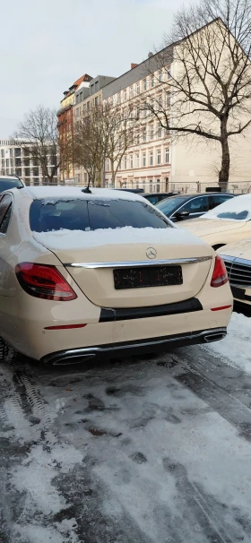Mercedes-Benz E 200, снимка 5