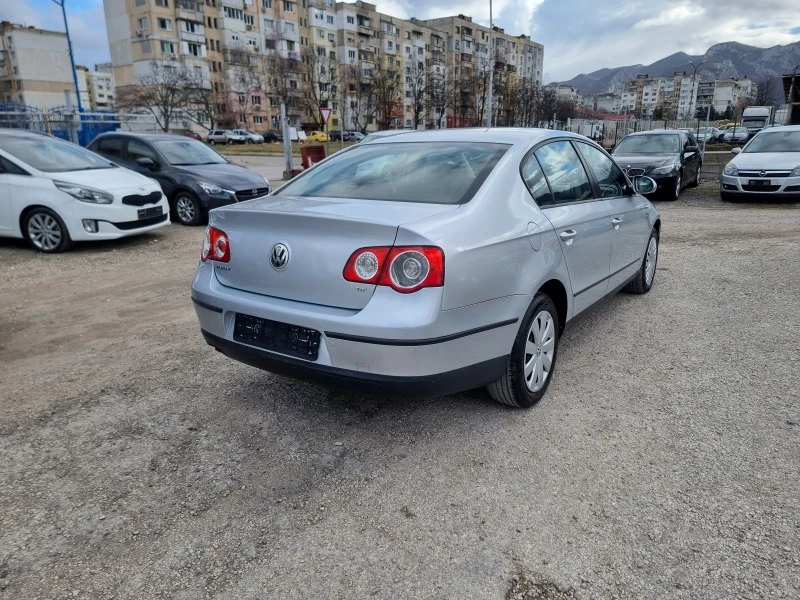 VW Passat 1.9TDI, снимка 6 - Автомобили и джипове - 44260159