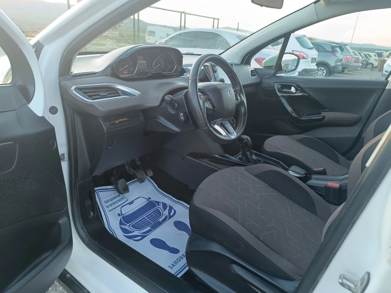 Peugeot 2008 1.4HDI, снимка 14 - Автомобили и джипове - 47589102