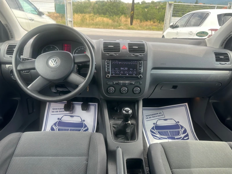 VW Golf 1.9TDI* 105 к.с* НАВИГАЦИЯ* ПОДГРЕВ, снимка 13 - Автомобили и джипове - 46728112