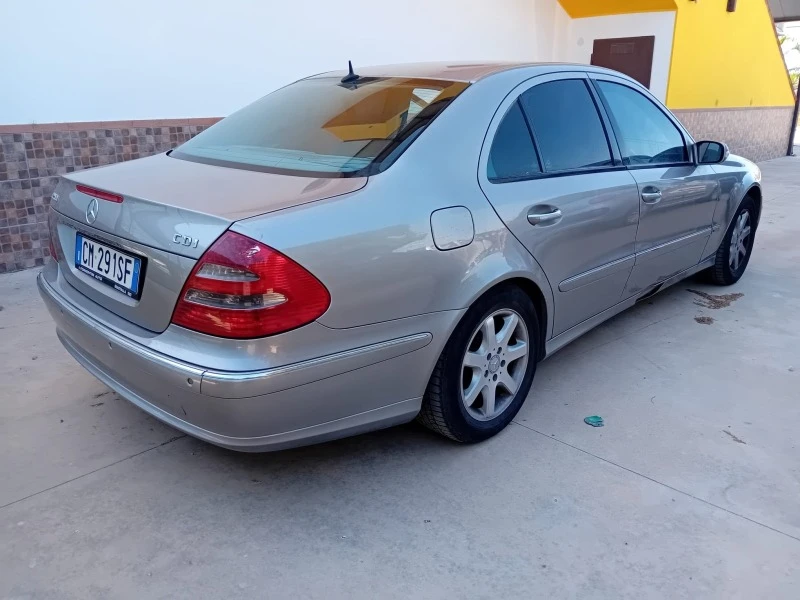 Mercedes-Benz E 270, снимка 1 - Автомобили и джипове - 46730138