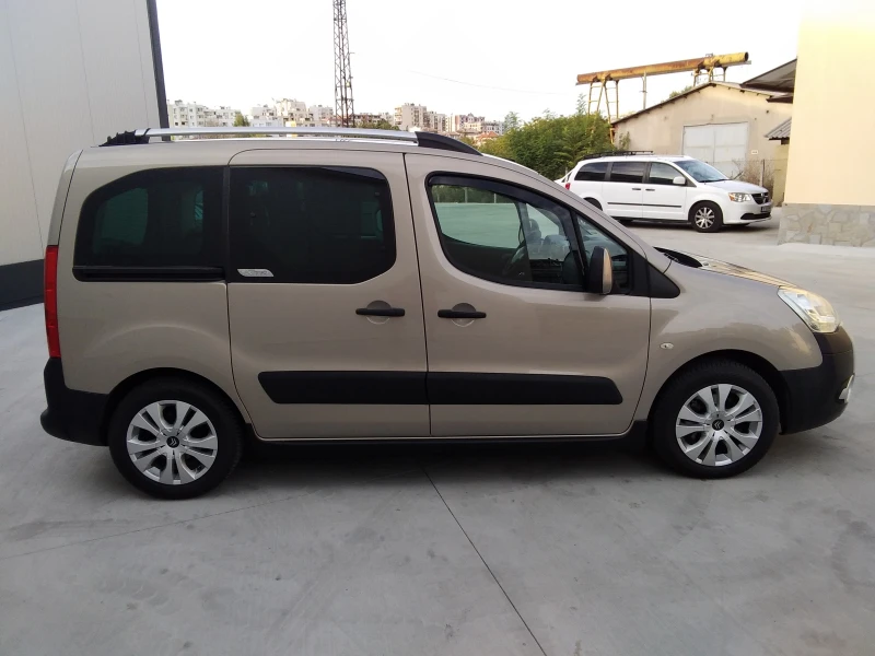 Citroen Berlingo Много Запазен, снимка 4 - Автомобили и джипове - 47184964