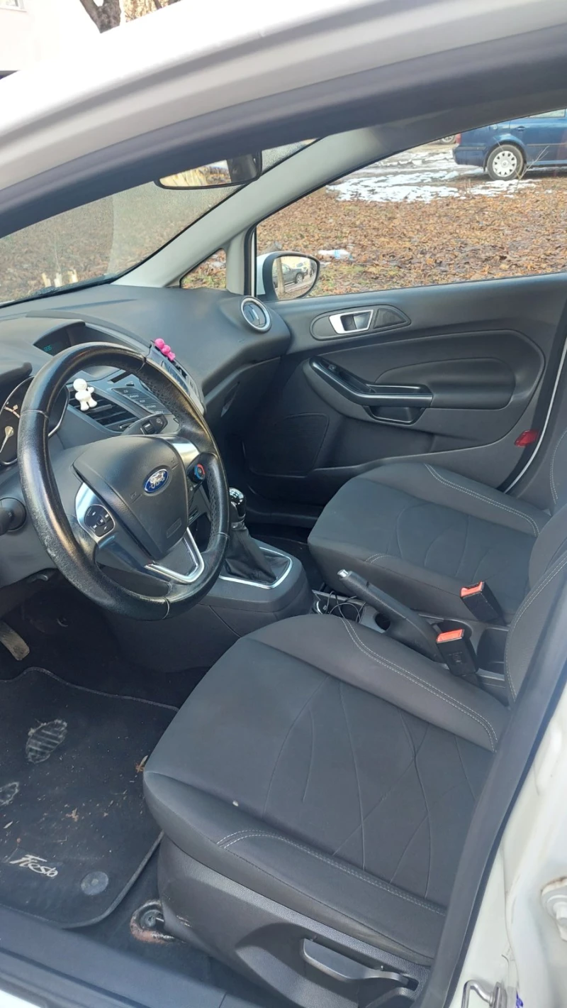 Ford Fiesta 1.1, снимка 3 - Автомобили и джипове - 48784987