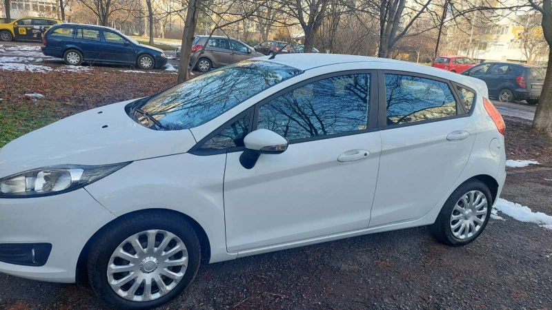 Ford Fiesta 1.1, снимка 1 - Автомобили и джипове - 48784987