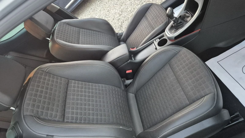 Opel Astra 2.0 GTC LIMITED FULL НАВИ ЛИЗИНГ ВИДЕО , снимка 10 - Автомобили и джипове - 51135519