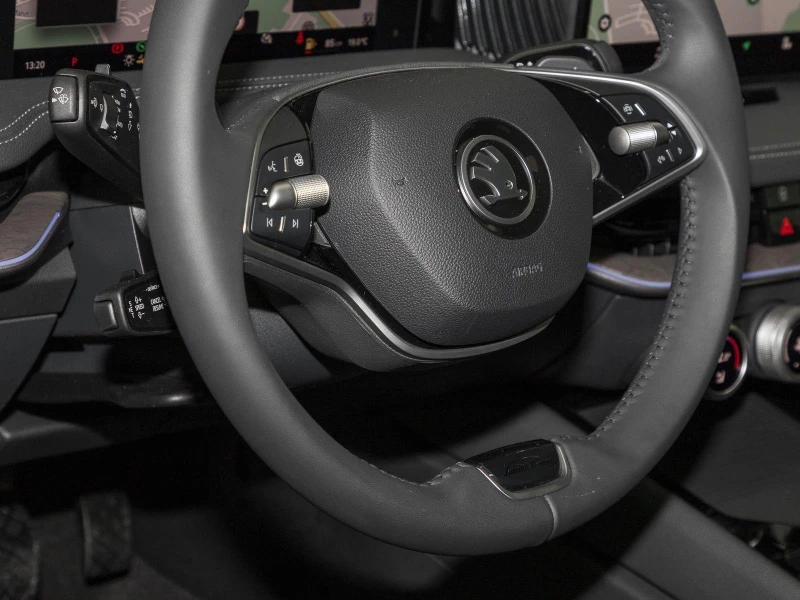 Skoda Superb 2.0 TDI 4x4 L&K CANTON 360 CAMERA HEAD UP, снимка 6 - Автомобили и джипове - 51508590