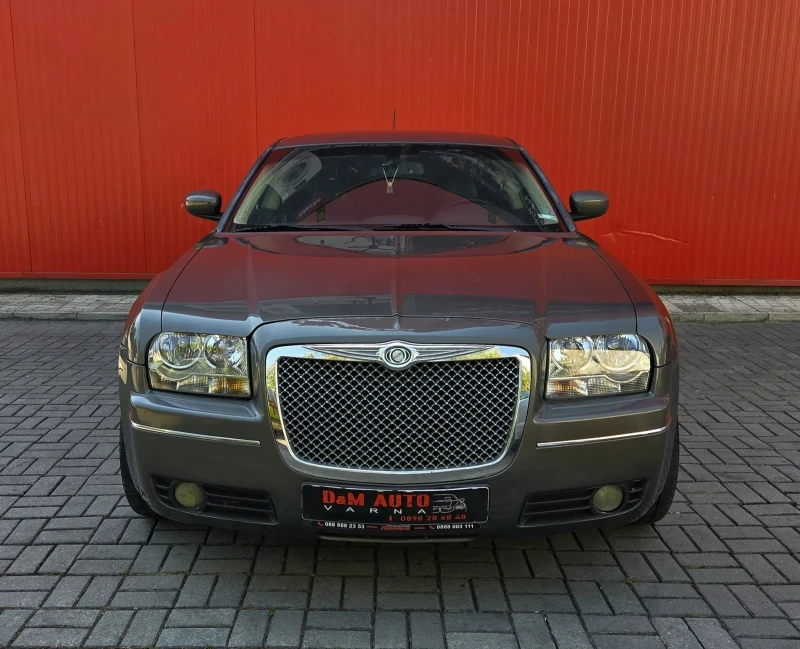 Chrysler 300c 3.5 4x4 Газ-Бензин Регистриран, снимка 2 - Автомобили и джипове - 51444551