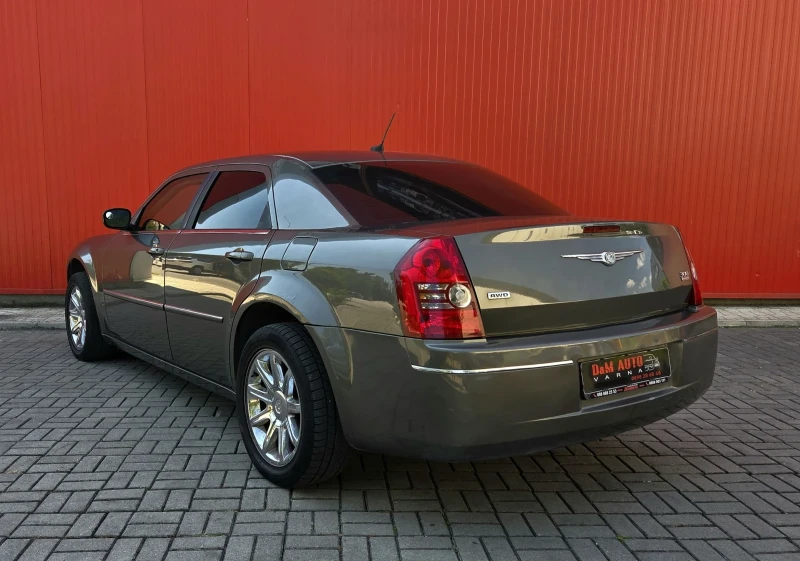 Chrysler 300c 3.5 4x4 Газ-Бензин Регистриран, снимка 4 - Автомобили и джипове - 51444551