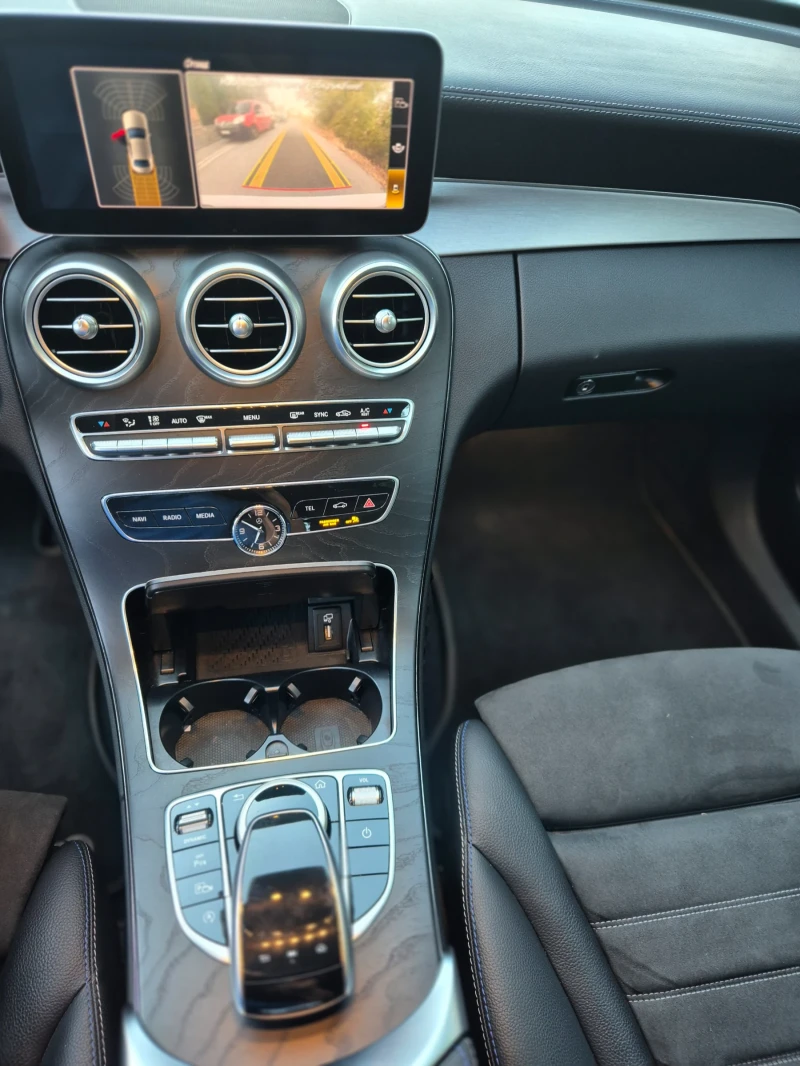 Mercedes-Benz C 300 D/AMG/20г/9GTRONIC/NIGHT EDITION, снимка 14 - Автомобили и джипове - 51789599