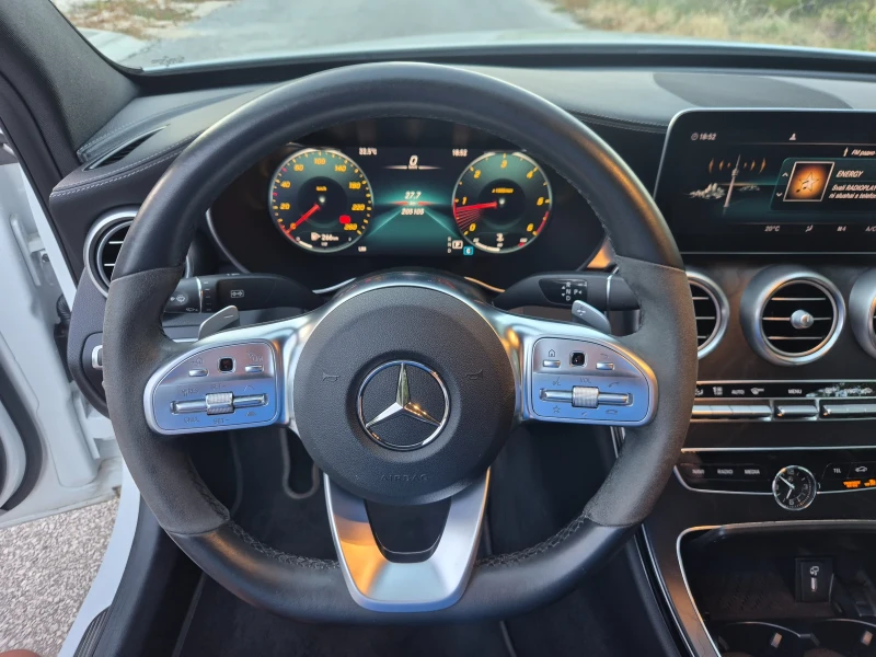Mercedes-Benz C 300 D/AMG/20г/9GTRONIC/NIGHT EDITION, снимка 15 - Автомобили и джипове - 51789599