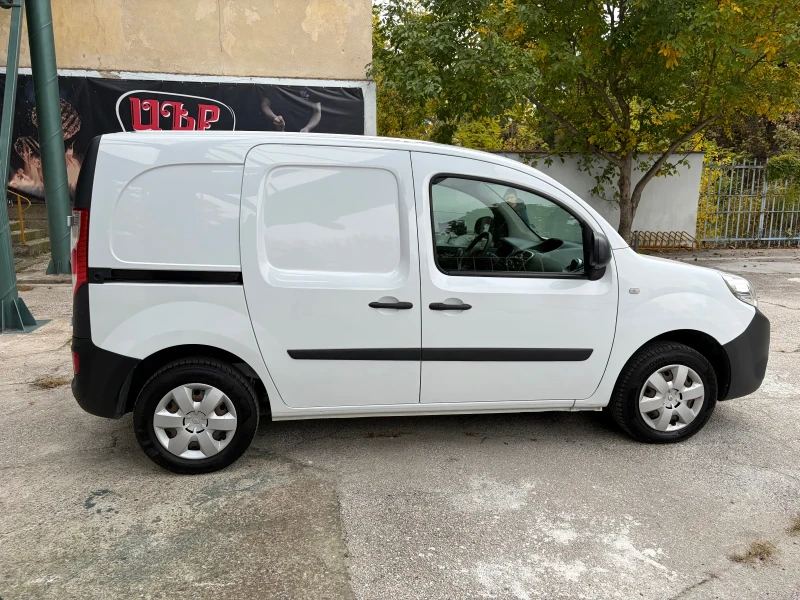 Renault Kangoo, снимка 4 - Автомобили и джипове - 52102720