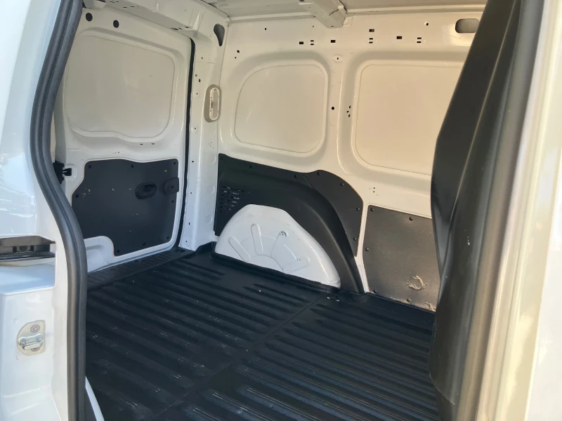 Renault Kangoo, снимка 11 - Автомобили и джипове - 52102720