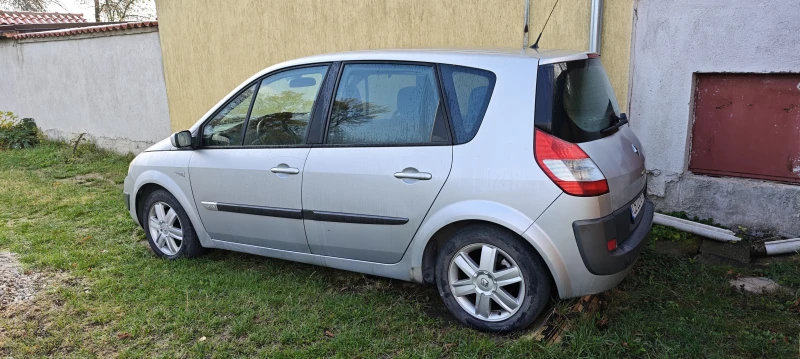 Renault Scenic Меган, снимка 2 - Автомобили и джипове - 52105233