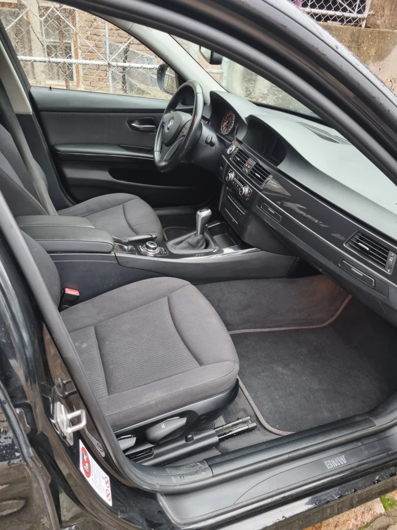 BMW 320 N47 184к.с NAVI, снимка 8 - Автомобили и джипове - 52284006