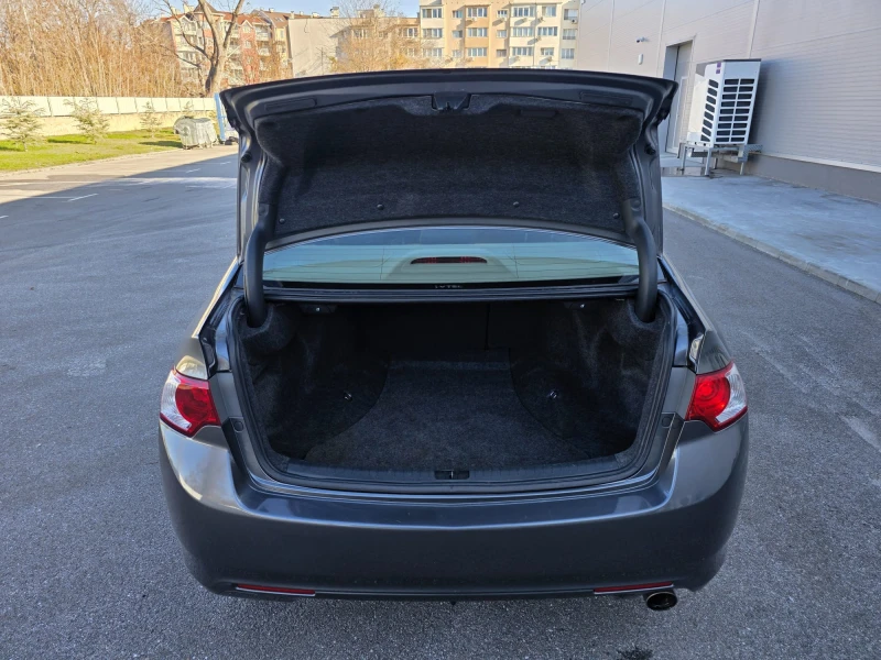 Honda Accord 2.0i * 156 к.с.* NAVI* SWISS* , снимка 14 - Автомобили и джипове - 52773816