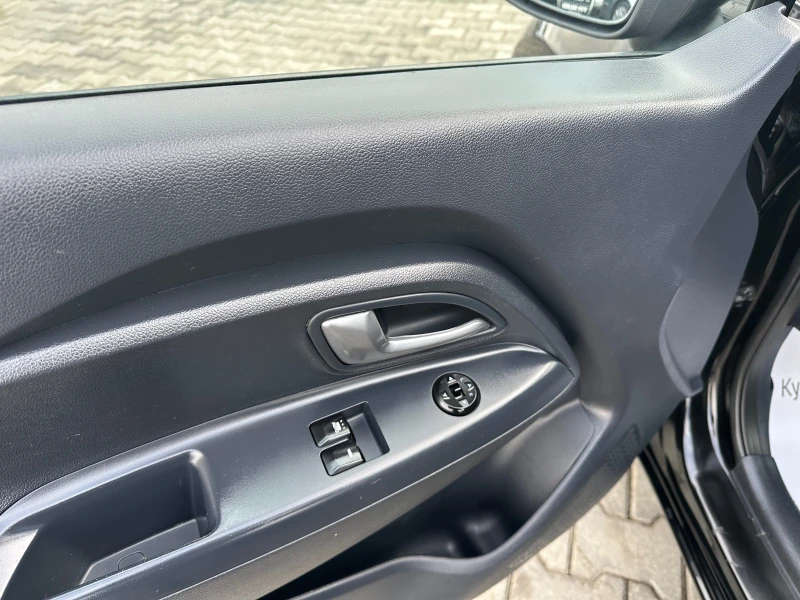 Kia Rio, снимка 12 - Автомобили и джипове - 53374178