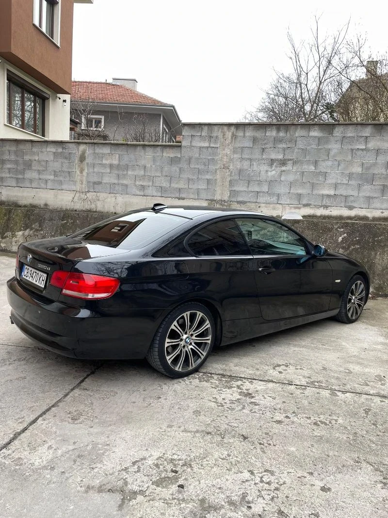 BMW 320 E92, снимка 4 - Автомобили и джипове - 48378142