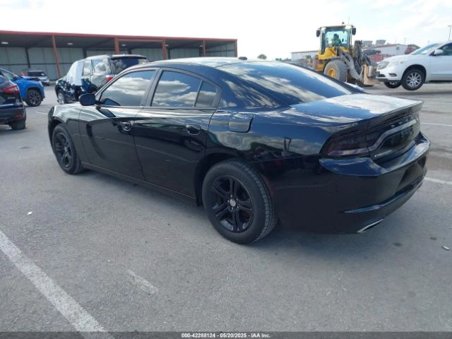 Dodge Charger SXT RWD - изображение 3
