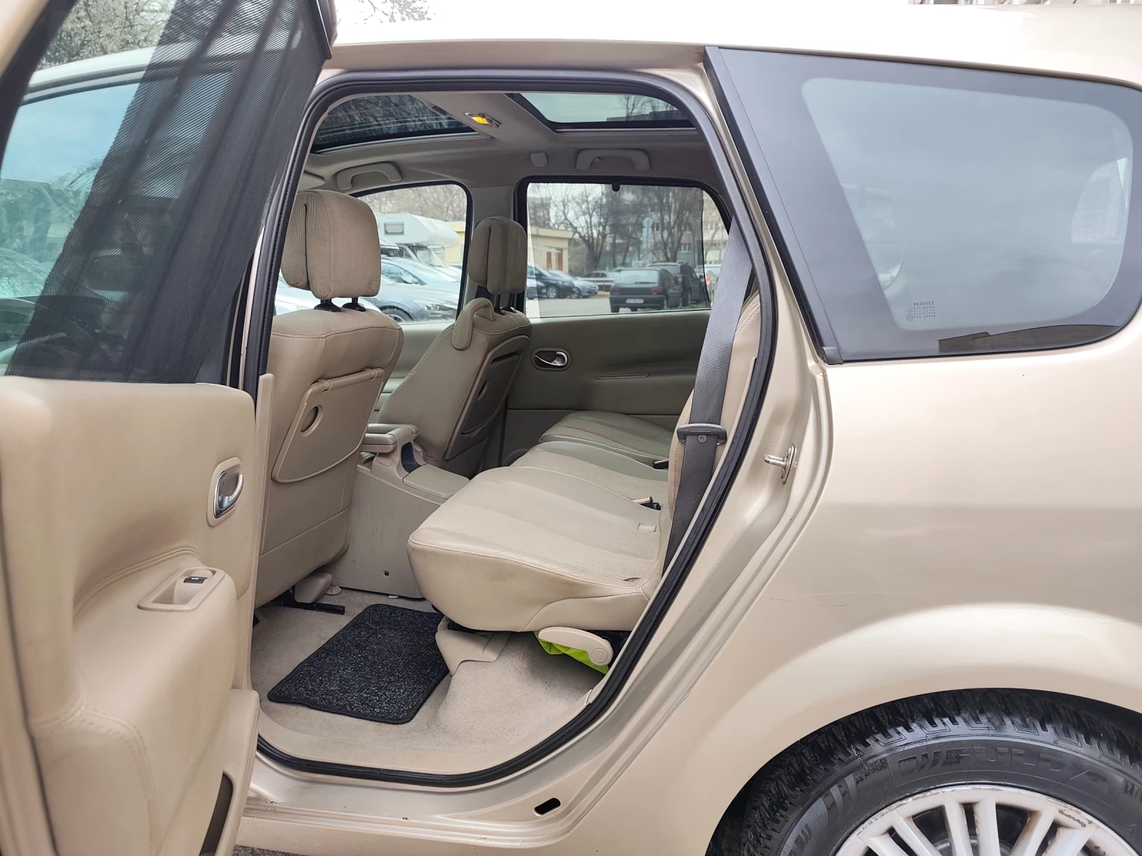 Renault Grand scenic 1.9 DCI Facelift !7МЕСТА!! * КЛИМАТРОНИК* !ТОП!, снимка 13 - Автомобили и джипове - 53937112