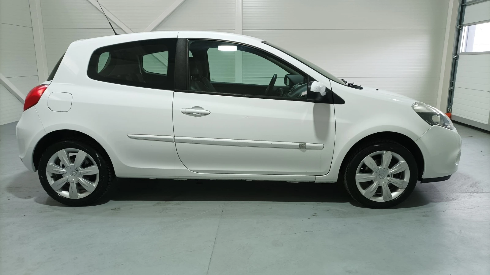 Renault Clio 1.2 i - изображение 4