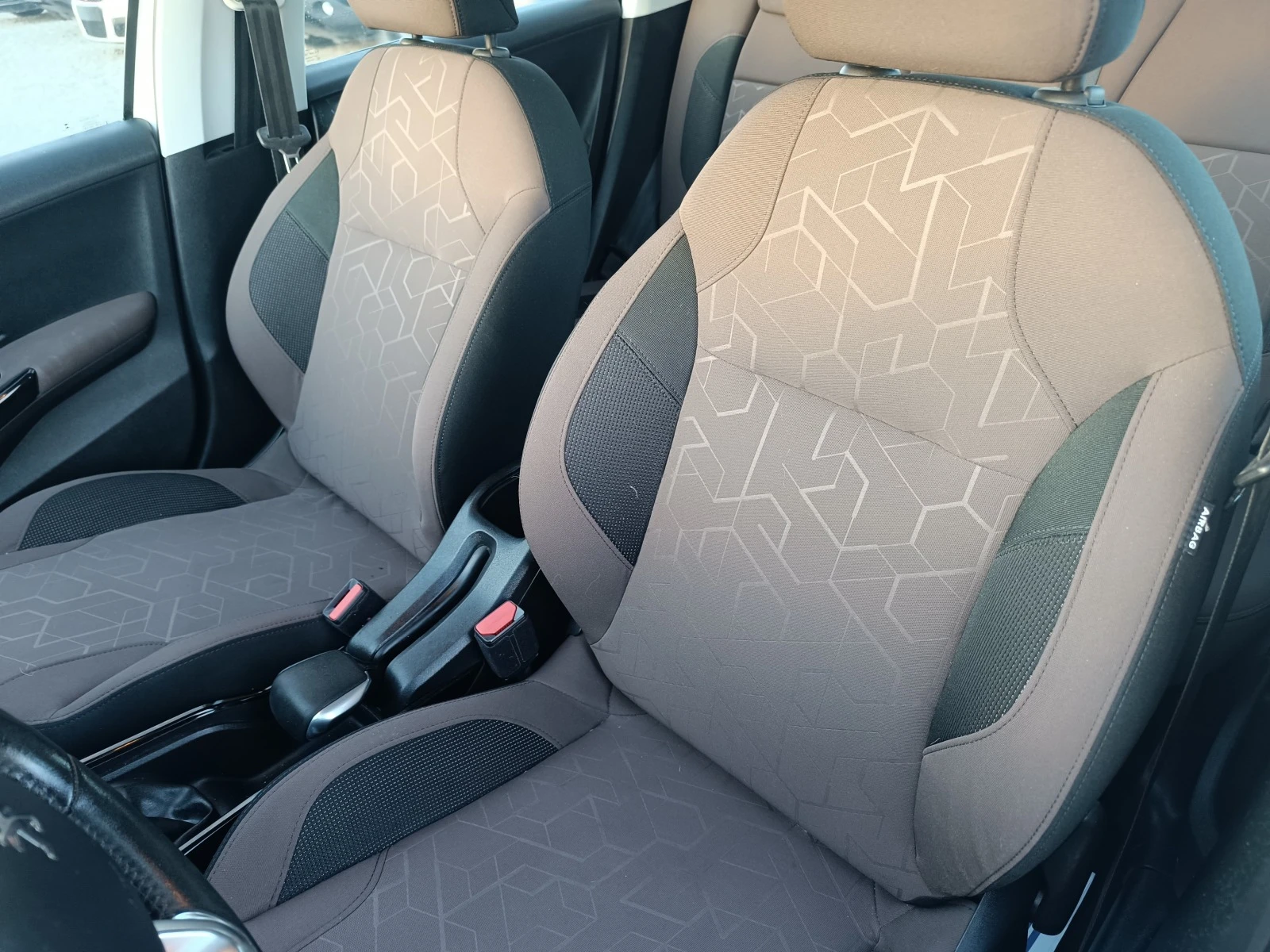 Peugeot 2008 1.4HDI | Mobile.bg   13