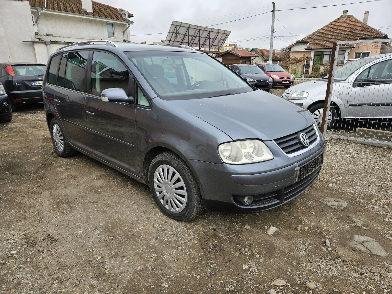 VW Touran 2.0бензин 7 местен - изображение 3