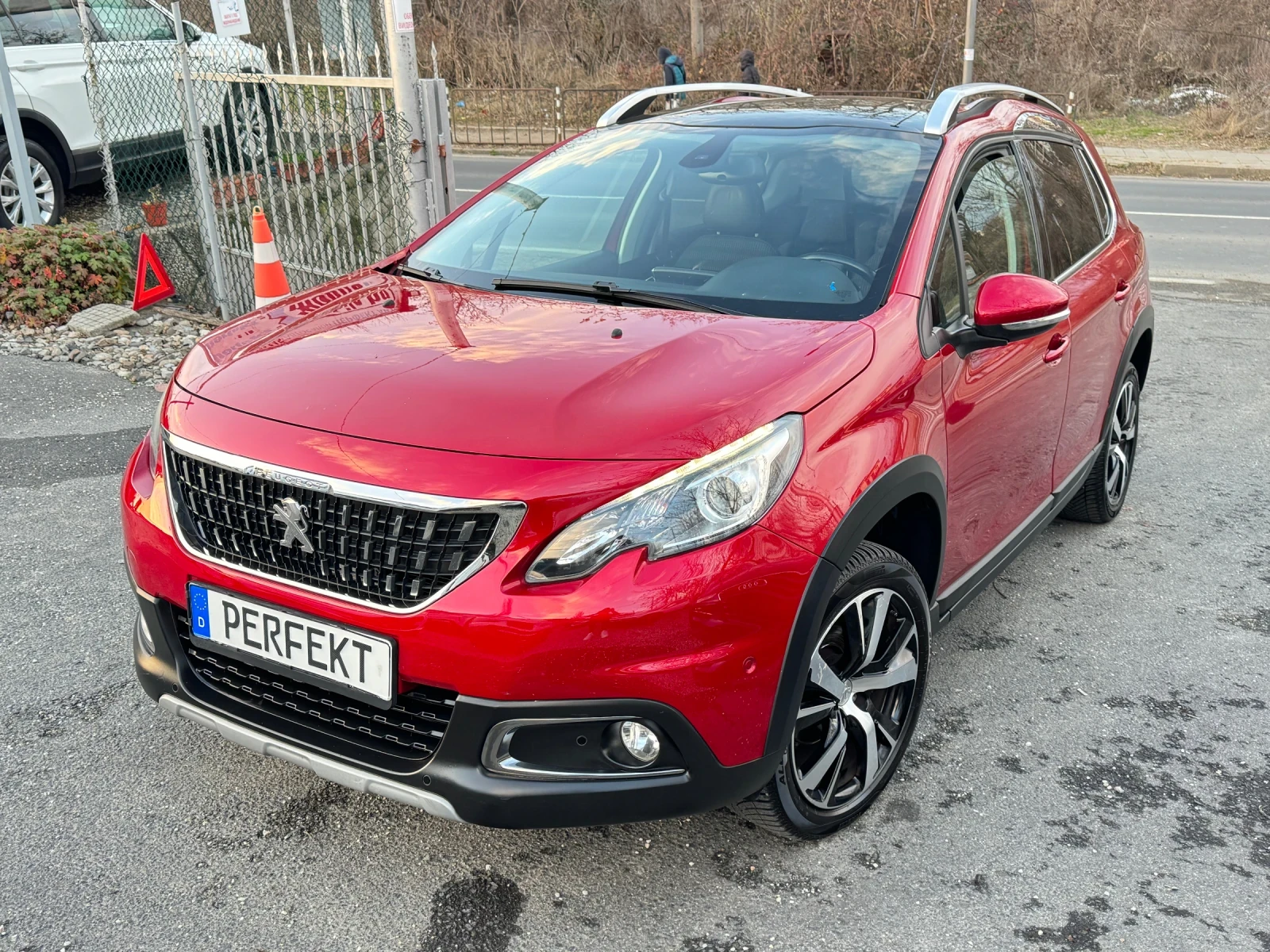 Peugeot 2008 HDI Allure* FULL* Face - [1] 