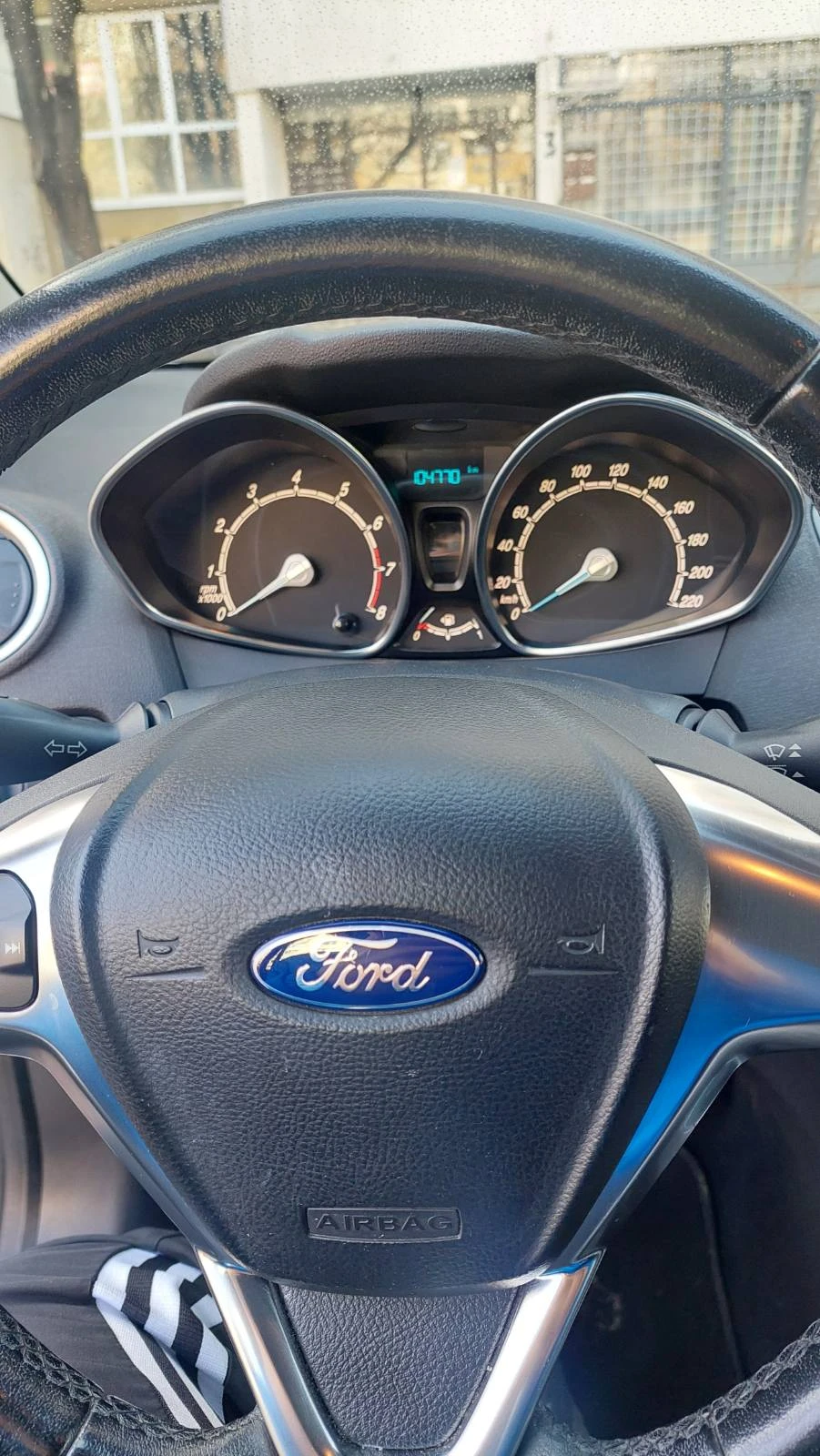 Ford Fiesta 1.1 - изображение 9
