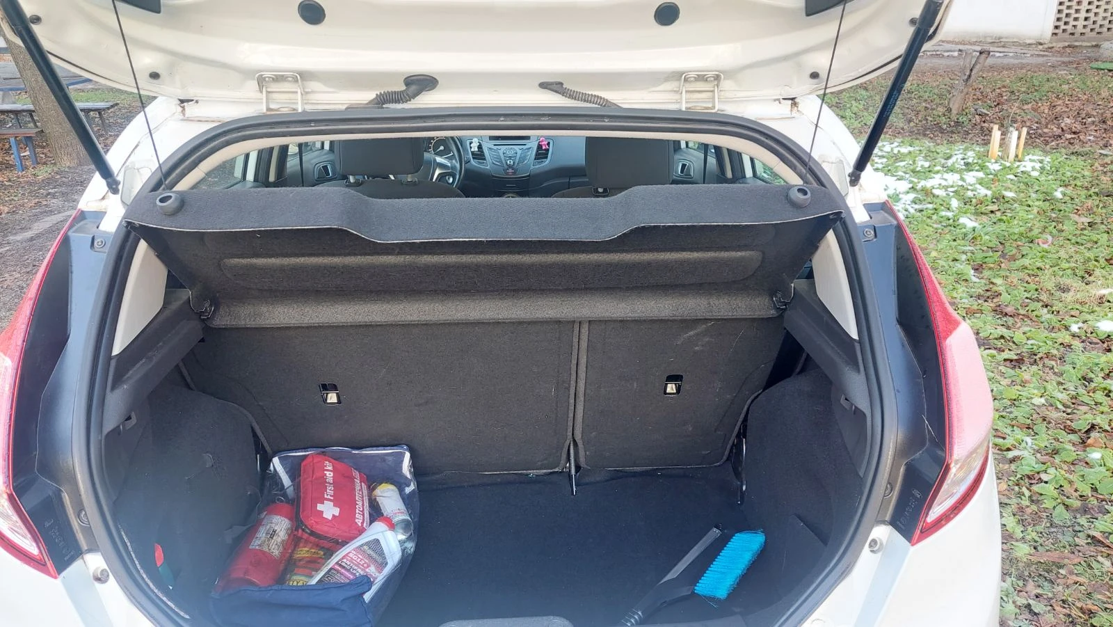 Ford Fiesta 1.1 - изображение 8