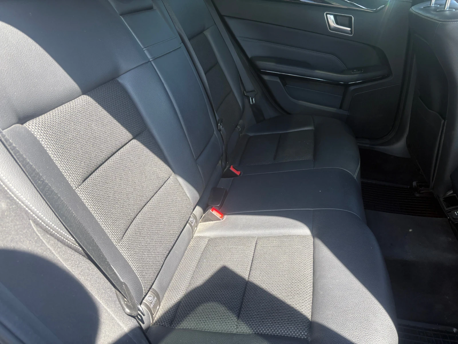 Mercedes-Benz E 350 AIR 4 MATIC LED Panorama Distronic +  | Mobile.bg   16