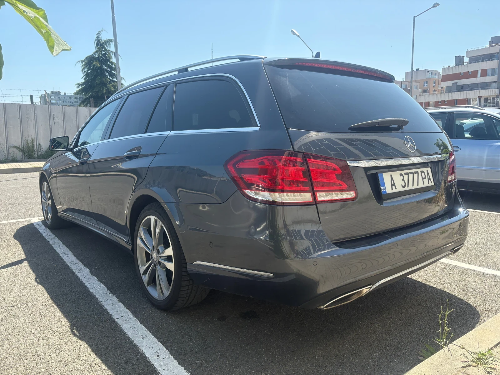 Mercedes-Benz E 350 AIR 4 MATIC LED Panorama Distronic +  - изображение 5