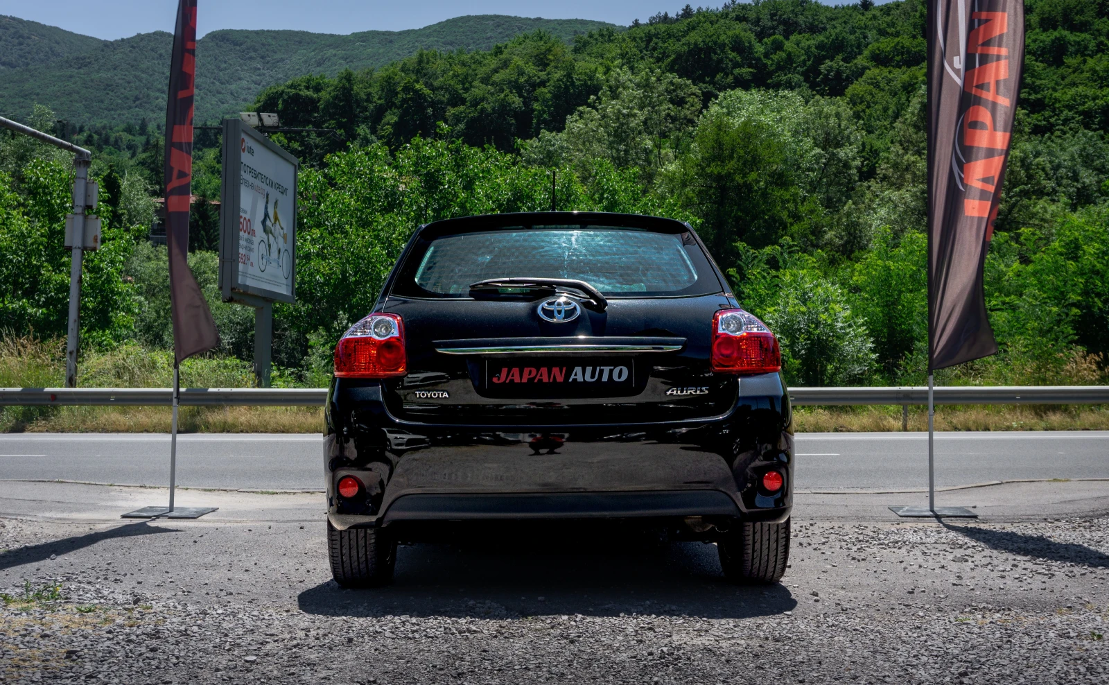 Toyota Auris 1.6i Facelift с гаранция!  - изображение 4